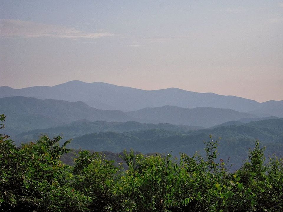 Year-round unobstructed view