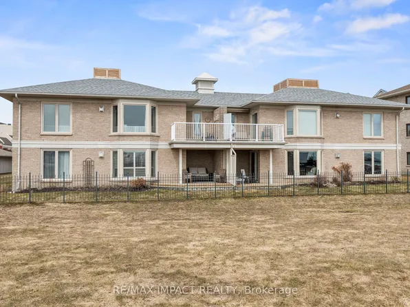 101 Marisa Ln #2, Cobourg, ON K9A 5N6