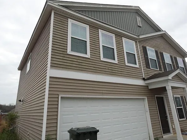 195 Hyrne Dr, Goose Creek, SC 29445