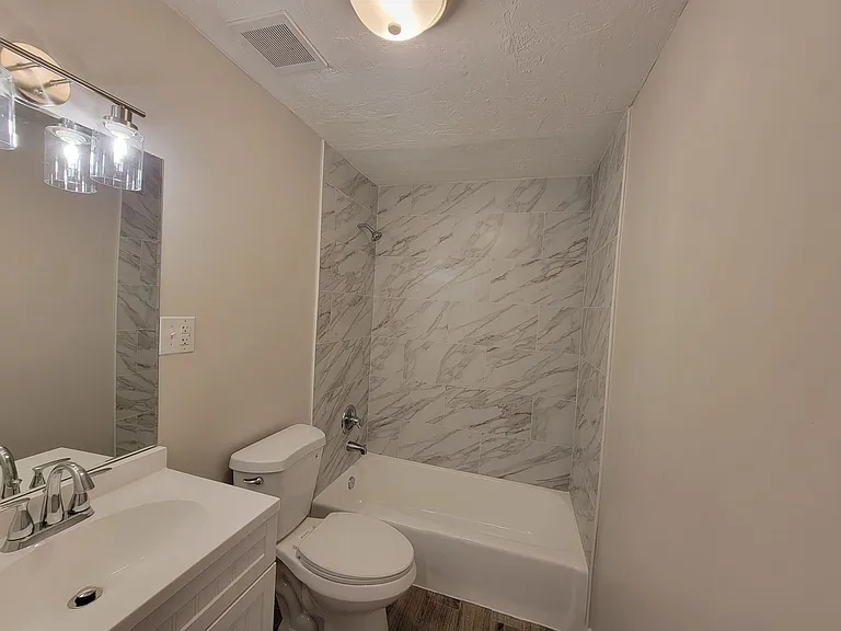 81 Fisherville Rd — Photo 23