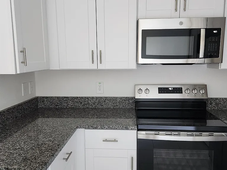 9305 Bonita Mar Dr — Photo 7