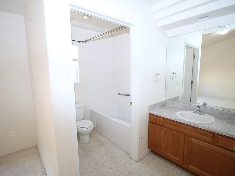 1175 Hill Mesa Ct — Photo 10