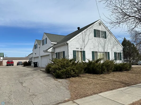1317 2nd Ave S, Fargo, ND 58103