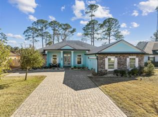 828 Simmons Rd, Fernandina Beach, FL 32034