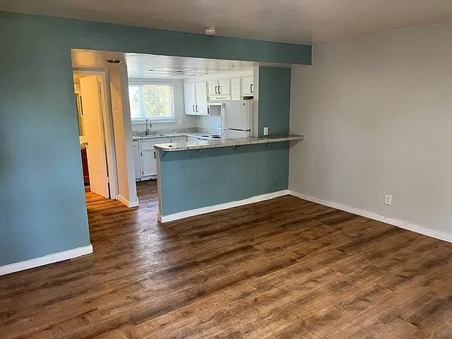 415 S Willard Ave #2 — Photo 2