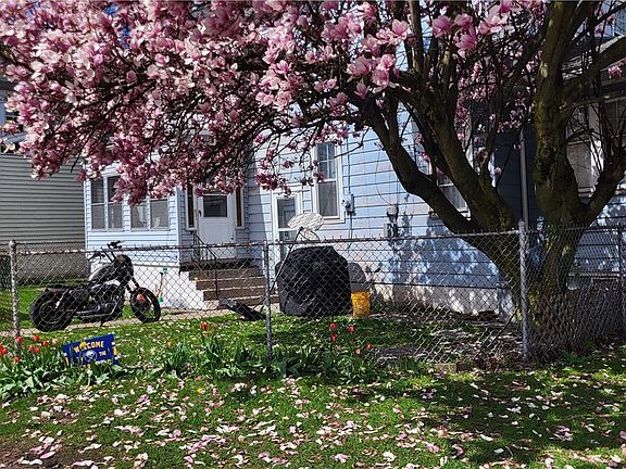 4th image of 103 Heussy Ave