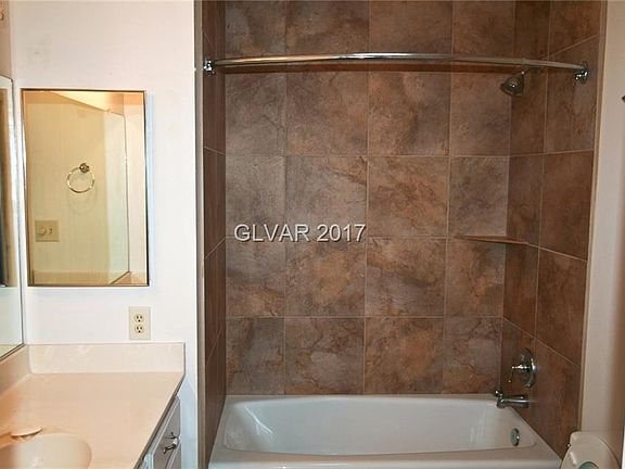 5th image of 1309 Ramona Ln #0