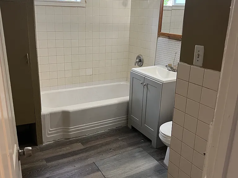 2020 25th Ave N #1 — Photo 5