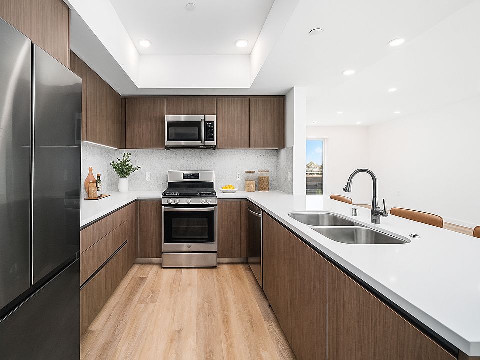 Canon Hill Leasing | Joshua Shamoilia