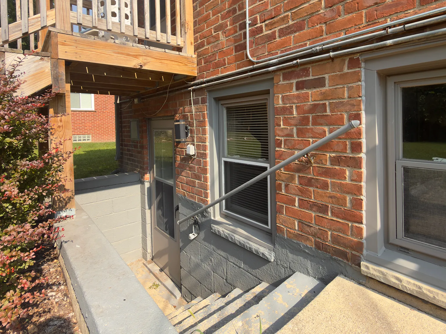 1 bed, 700 sqft, $1,050 — Photo 2