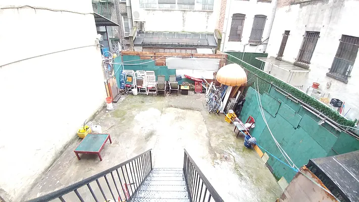 Rented by Downtown Mgt & Realty LLC | media 3