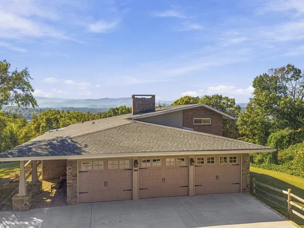 430 Burridge Dr, Sevierville, TN 37862
