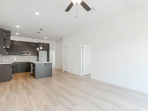 4th image of 3825 NW 93rd St