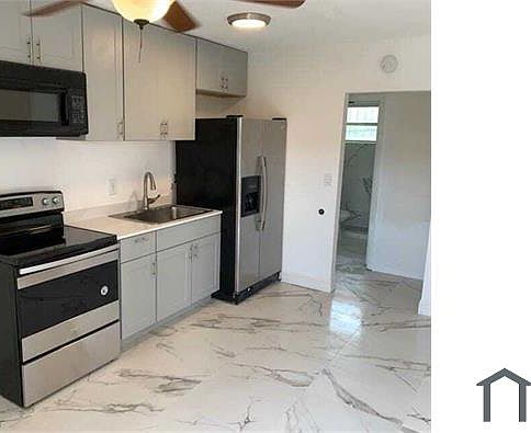 1st image of 16050 NE 19th Pl #3