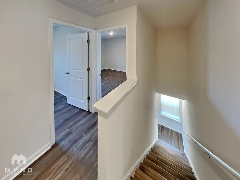 2259 Meadow Stream Dr — Photo 9