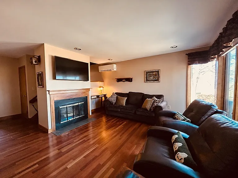 2696 Lake Shore Rd #16 — Photo 9