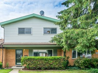 9009 N Clifton Ave, Niles, IL 60714