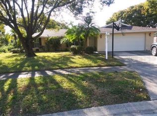 55 Valencia Cir, Safety Harbor, FL 34695