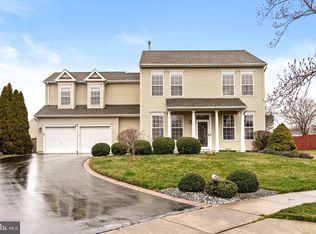 3 Wessex Ct, East Windsor, NJ 08520