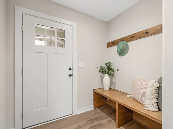 701 W 50th St S, Wichita, KS 67217