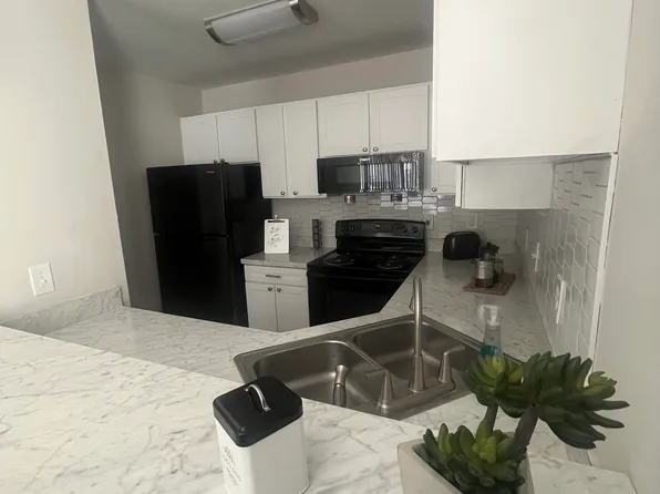 Woodland Park Apartments