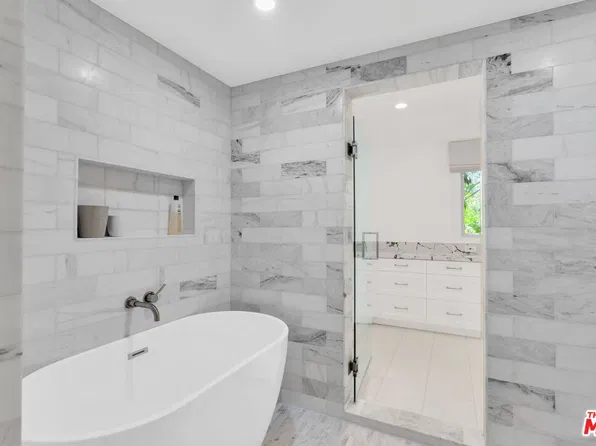 701 N Sierra Dr, Beverly Hills, CA 90210