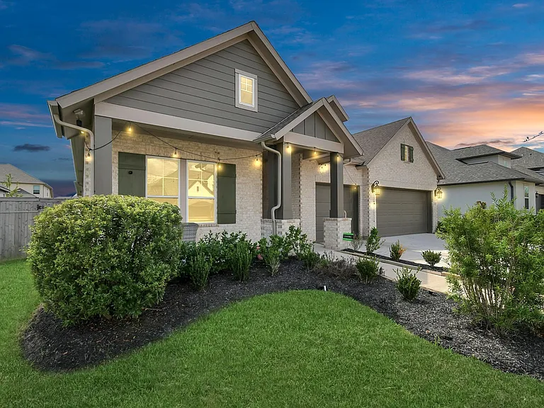 10002 Serenity Grove Dr — Photo 2