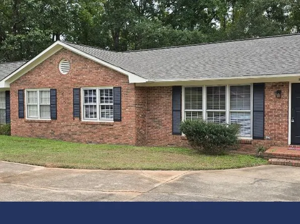 105 Colebrook Ct, Boiling Springs, SC 29316