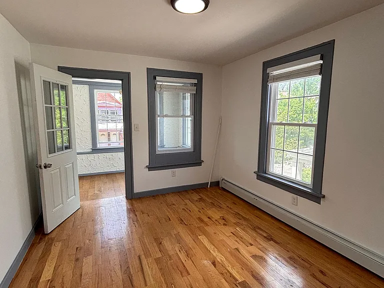23 Hawk St #2L — Photo 7