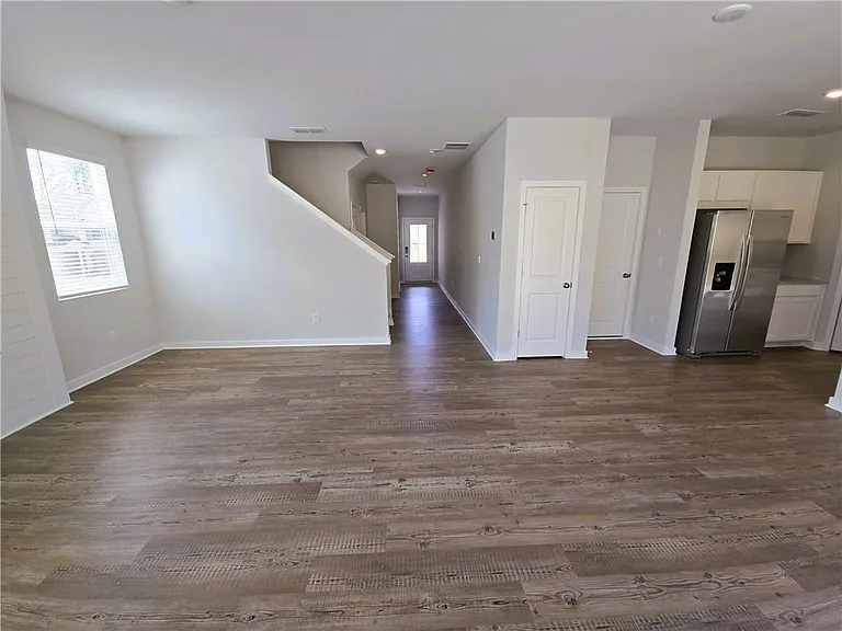5539 Rosehall Pl — Photo 3