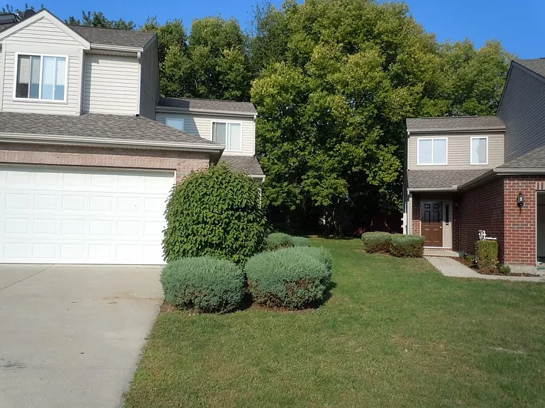 30 Westhaven Dr — Photo 3