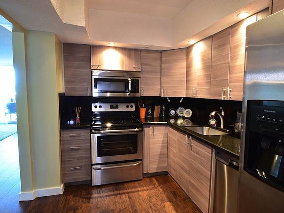 2nd image of 120 Bayview Dr #931