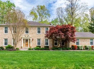 10308 Dunn Meadow Rd, Vienna, VA 22182