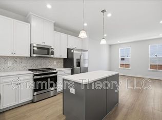4322 Ellipse Ter, Chantilly, VA 20151