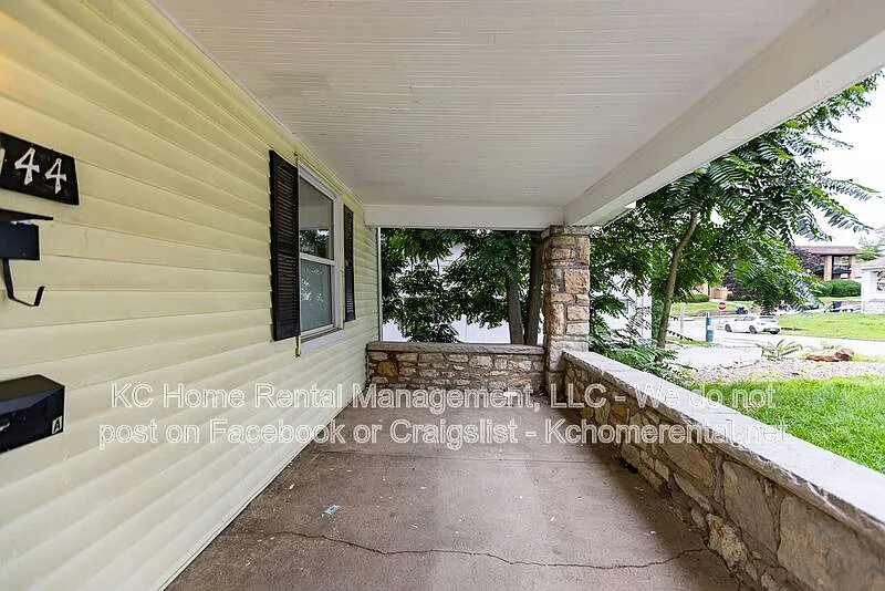 1 bed, 1.0 bath, 600 sqft, $995 — Photo 3