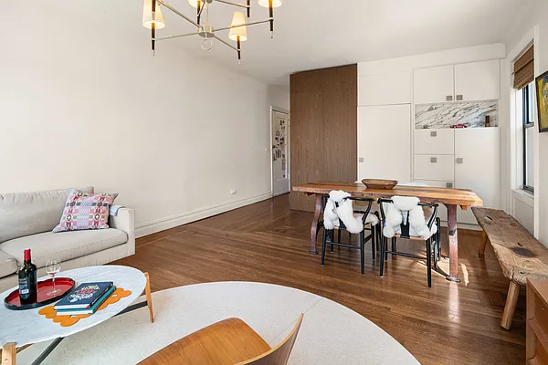 Sold by Compass | media 4