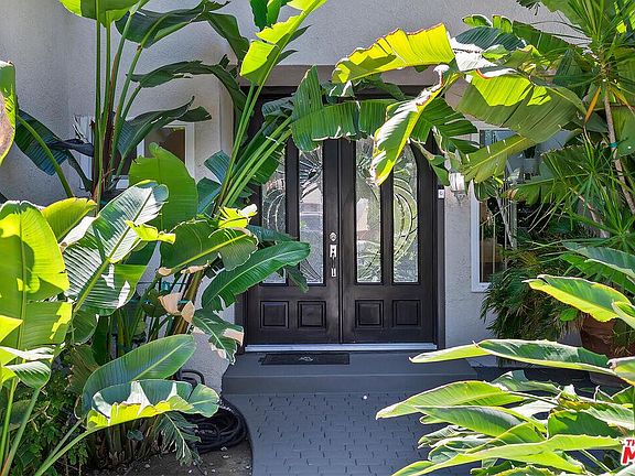 5th image of 21808 Providencia St