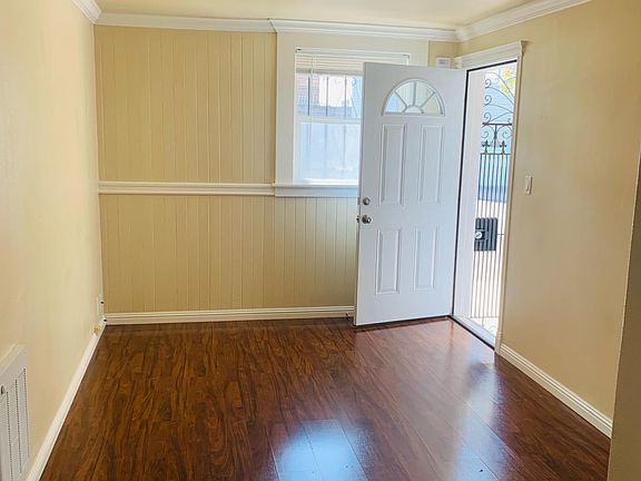 3rd image of 2238 19th St