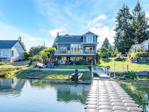 4th image of 7809 Olympic View Drive NW