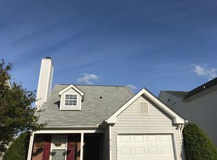 8104 Wesley Farm Dr, Raleigh, NC 27616