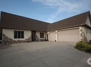 300 Jonquil Ln, Mazon, IL 60444