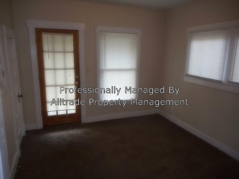 2nd image of 629 W Ormsby Ave APT 2