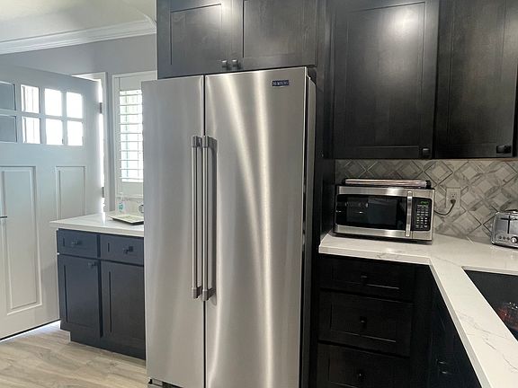 4th image of 18372 Goodwin Ln