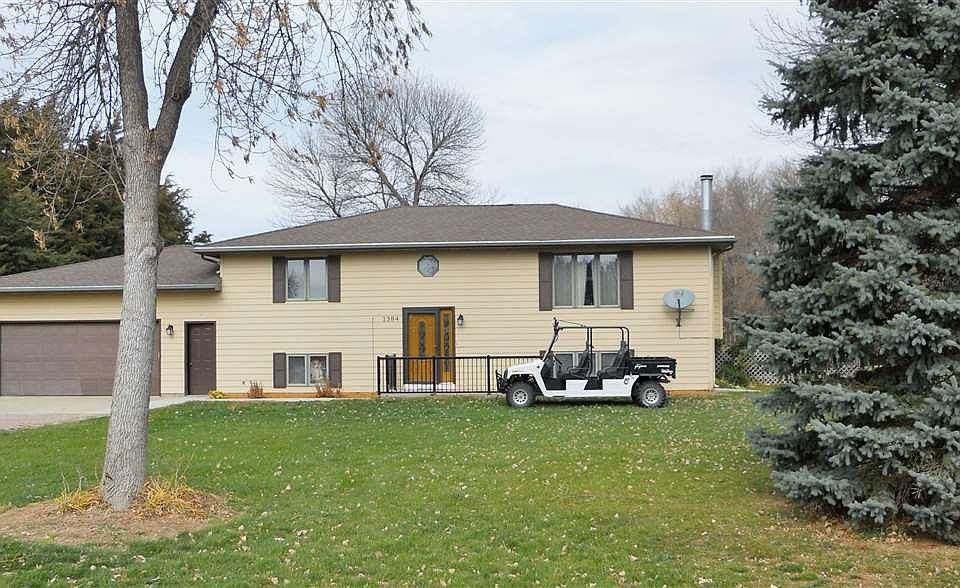 1st image of 1384 Elgin Ave