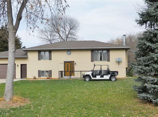 1384 Elgin Ave, South Sioux City, NE 68776