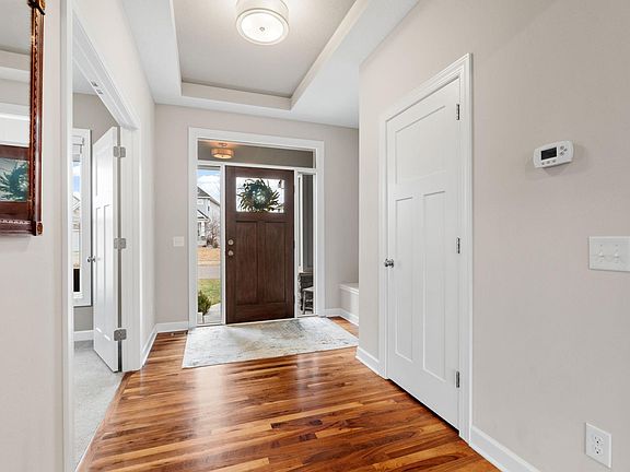 5th image of 10818 Glenview Pl