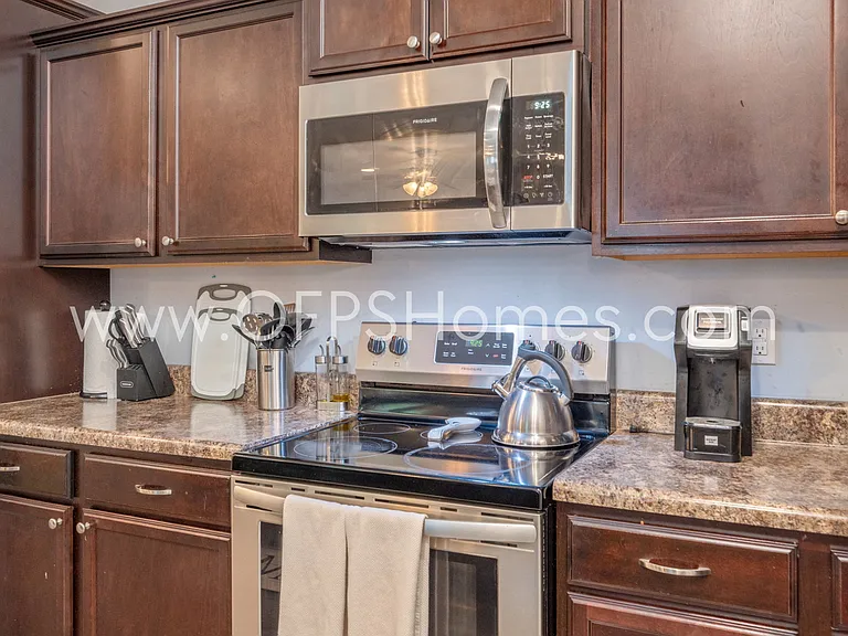 193 Johnson Ct — Photo 15