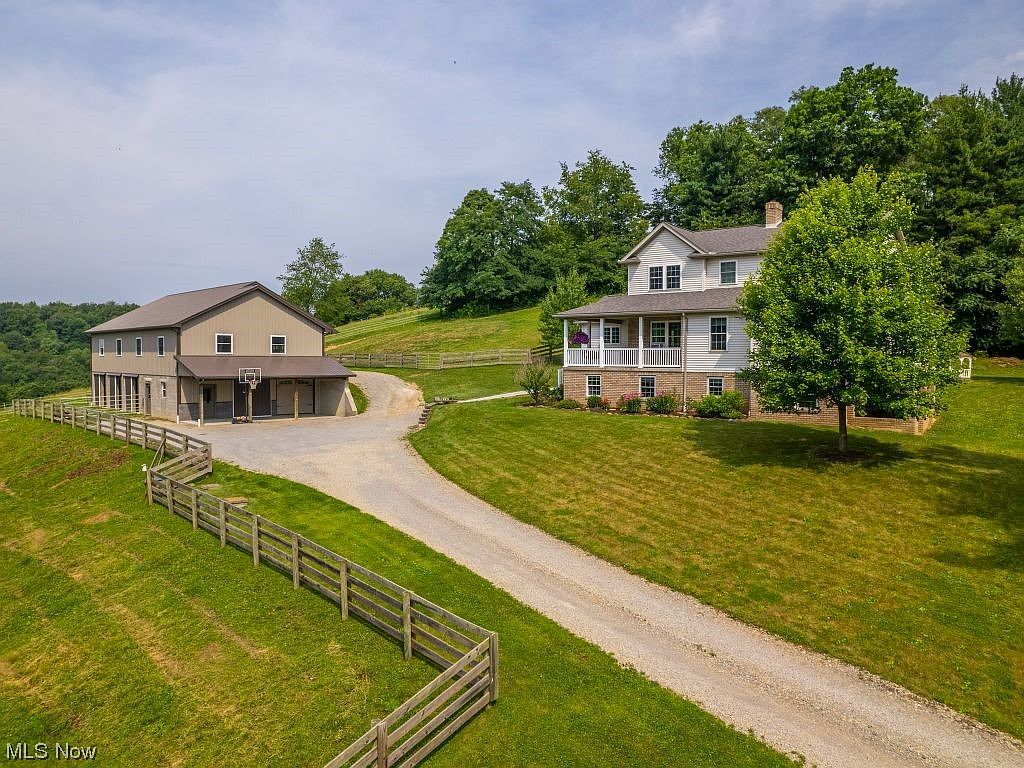 10023 Crooked Run Rd SW, Sugarcreek, OH 44681 Zillow