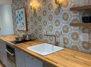 84 High St APT 1, Mystic, CT 06355