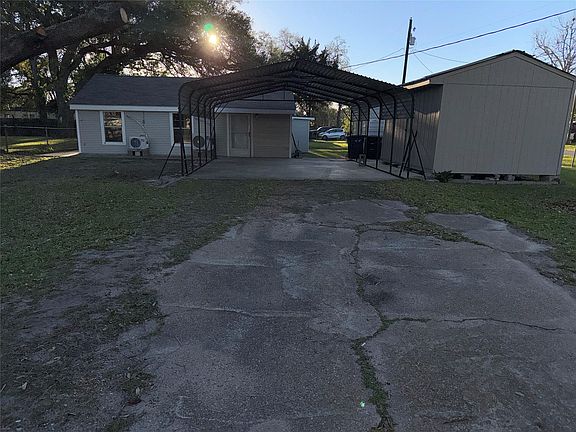 2nd image of 406 S 7th St